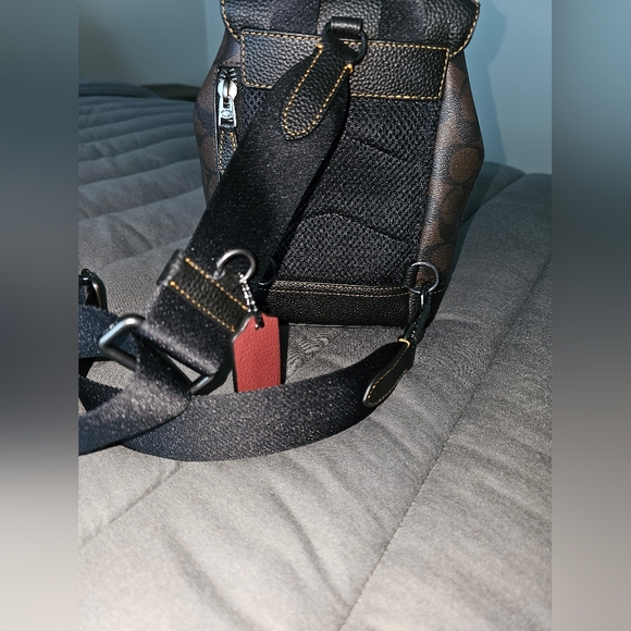 NWOT - Dark Brown Coach Sling Bag - Purse - Picture 2 of 3